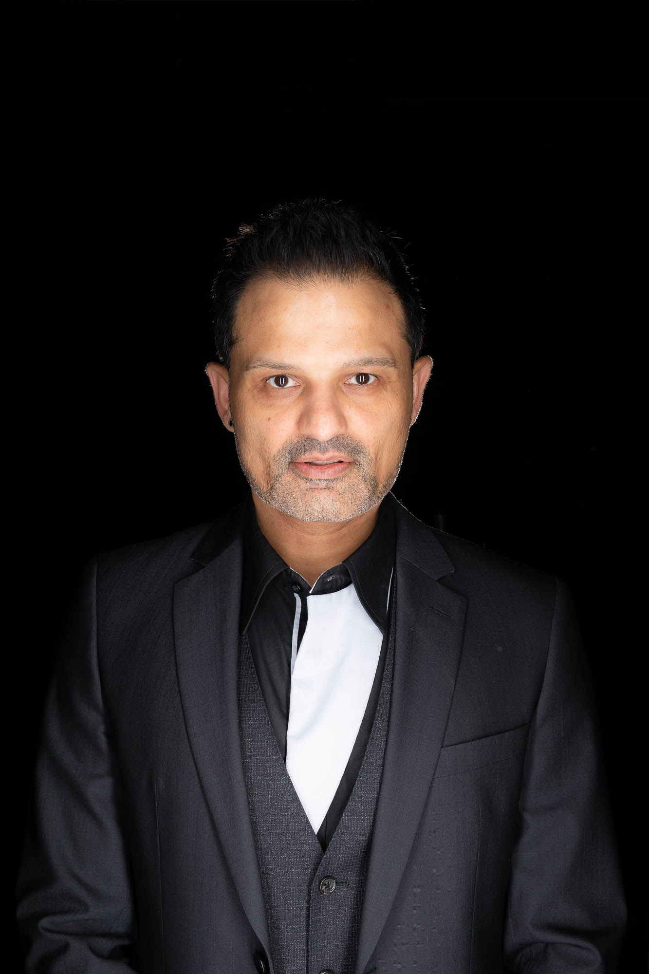 Export x3 Headshot  06432 Dez 01 2019 Headshots 2019  Miro Nicole Nadine